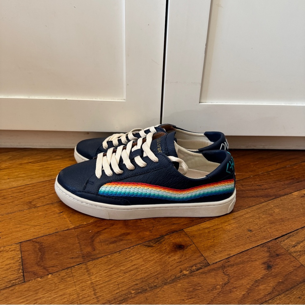 Soludus Rainbow Wave Sneakers